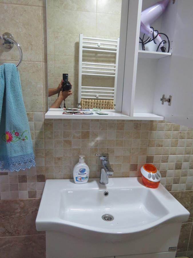 Real Palace 18 Pirosmani Apartment บาทูมิ ภายนอก รูปภาพ