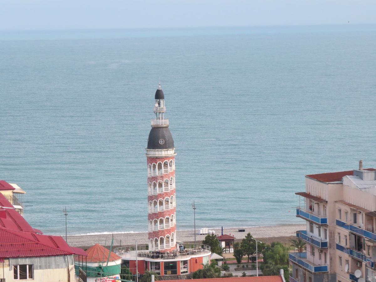 Real Palace 18 Pirosmani Apartment บาทูมิ ภายนอก รูปภาพ